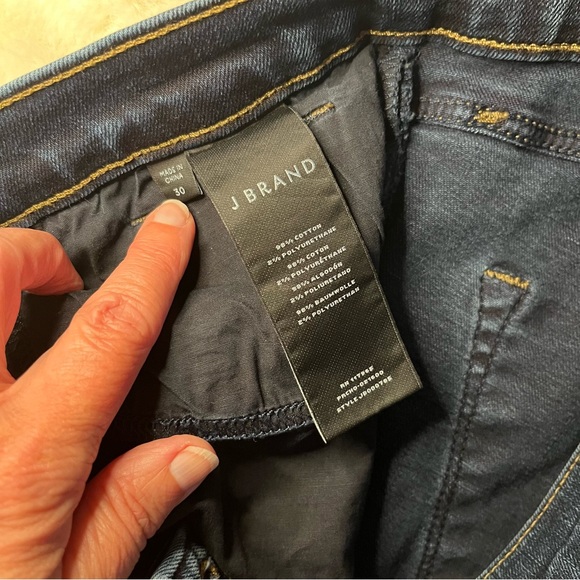 J. Brand Litah Boot Cut Dark Wash Jeans - size 30 - Picture 6 of 6